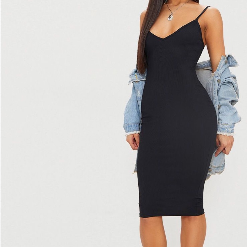 Black ribbed dress